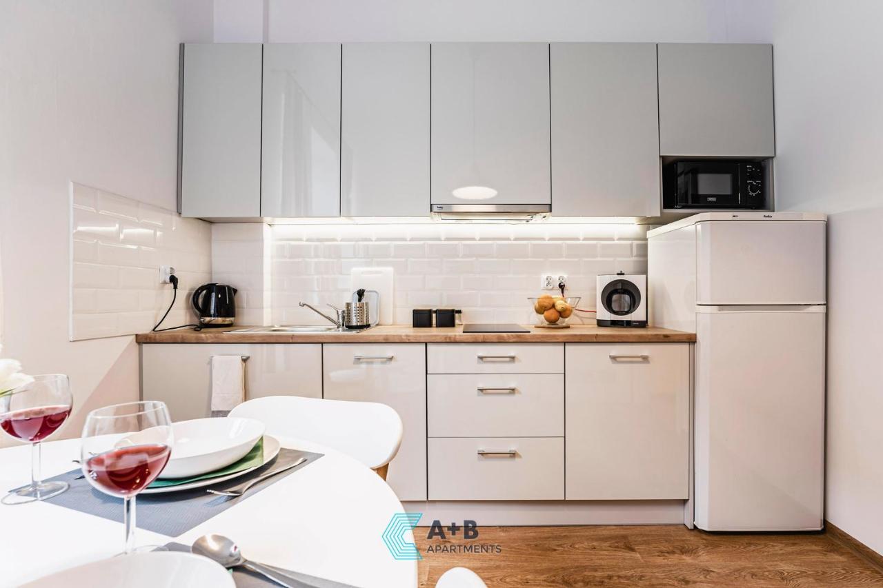 Apartamenty Plac Litewski II ลูบลิน ภายนอก รูปภาพ
